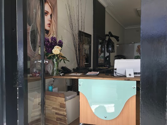 Mop Top Hair Studio photo 3