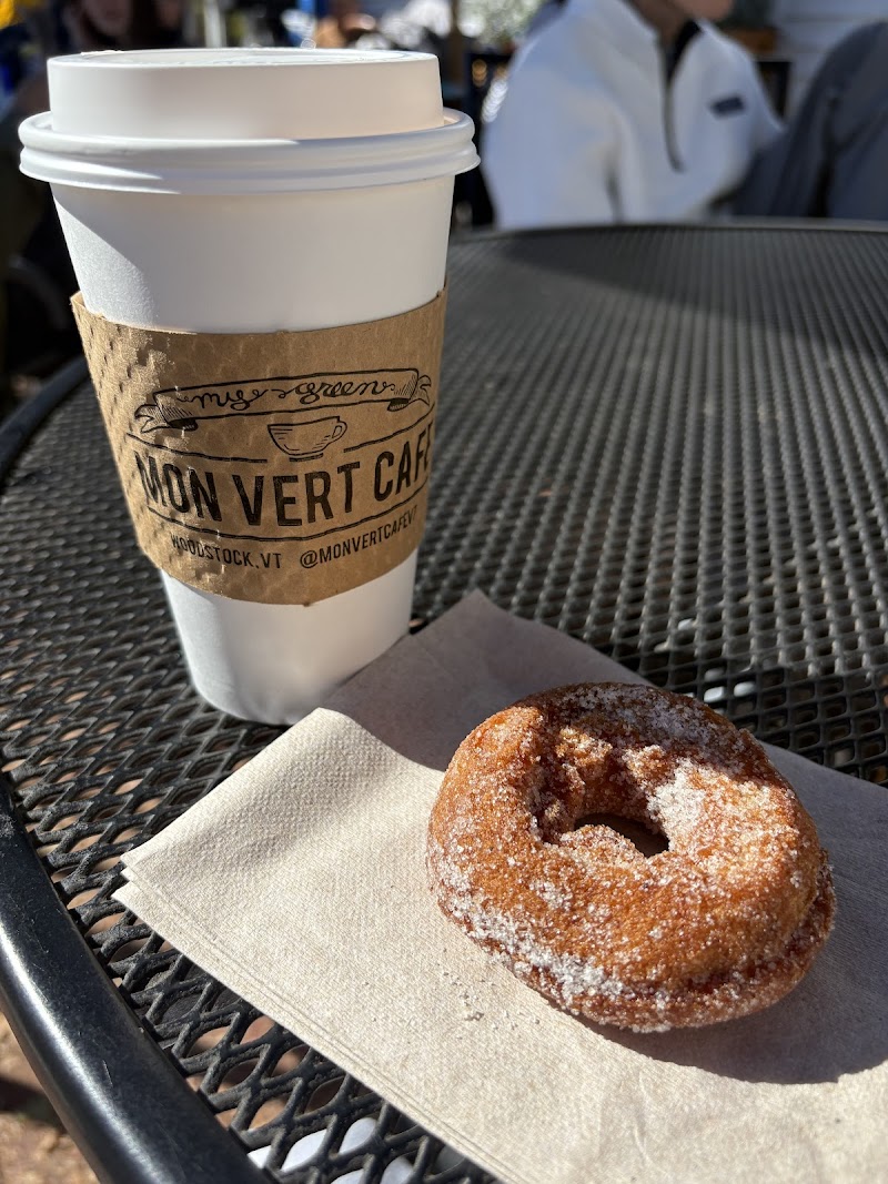 Mon Vert Cafe photo 4