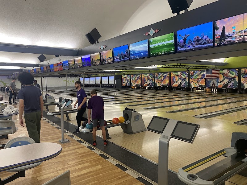 Holiday Lanes photo 2