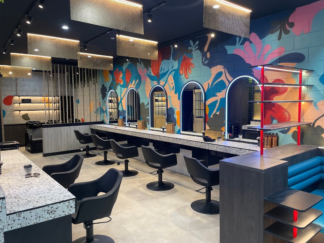 HIP Hair & Beauty Figtree photo 1