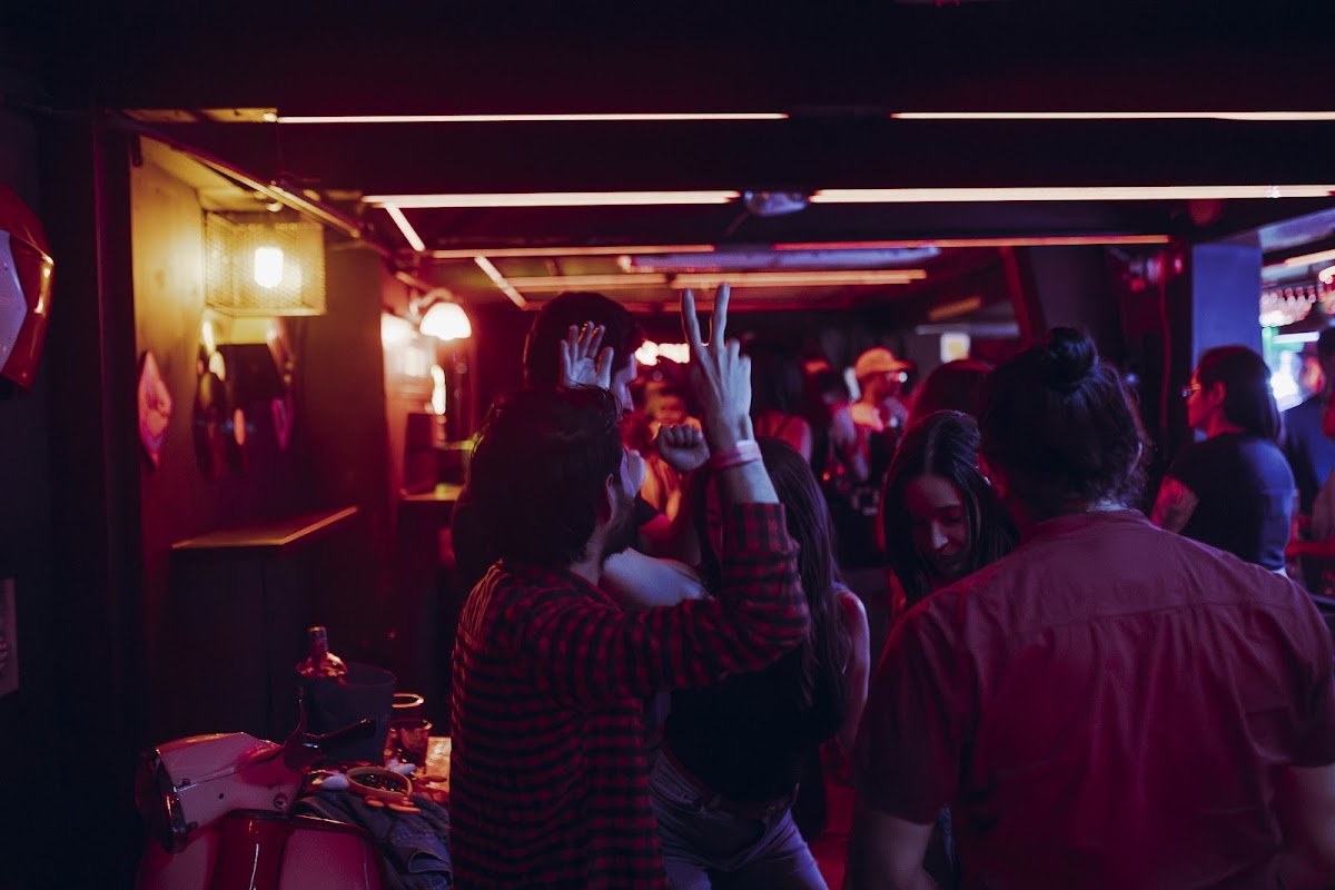 Vintrash Bar