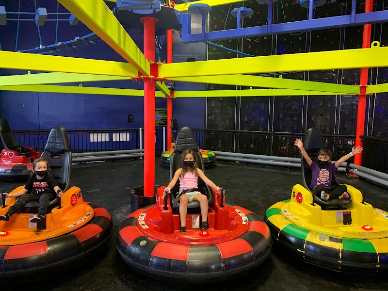 Off The Wall Los Angeles — interior