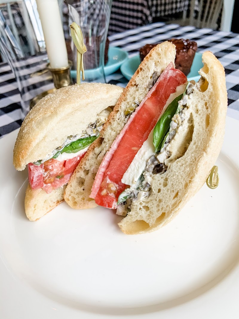 Mobjack Bay Coffee Roasters and Petite Cafe photo 2