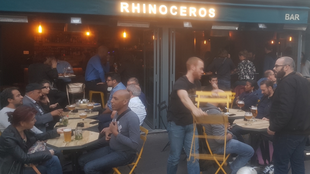 Rhinocéros Bar, vue extérieure