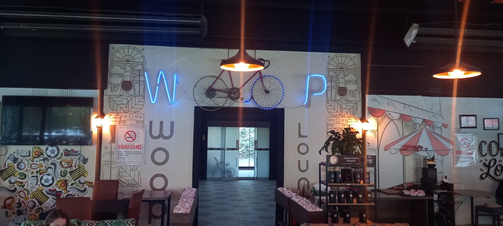 Woop Lounge mekanı