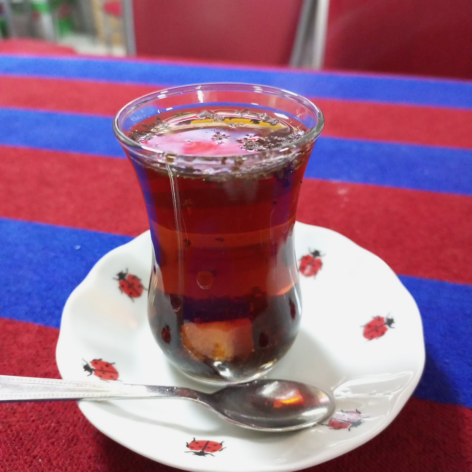 Kırmızı koltuk mekanı