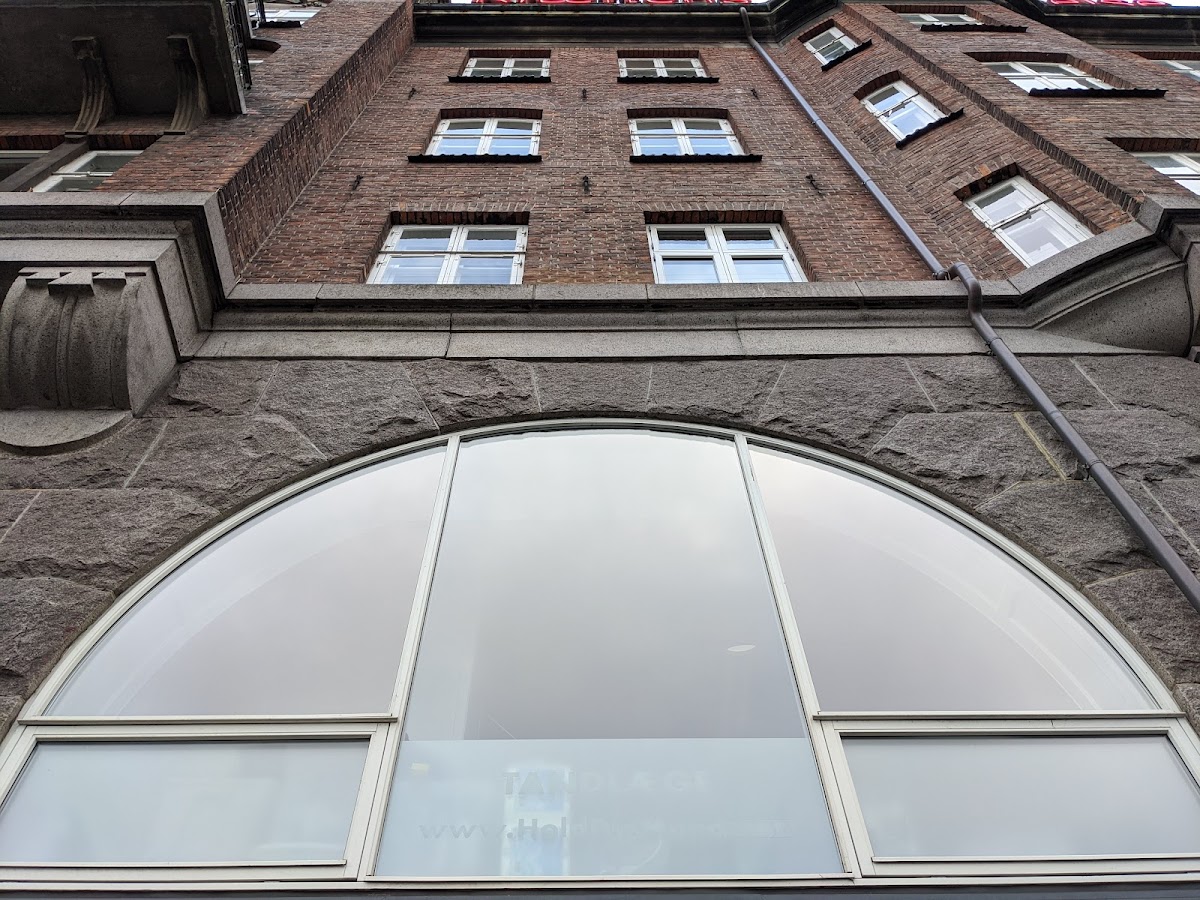 Jens Thiel - tandlægeklinik i København K