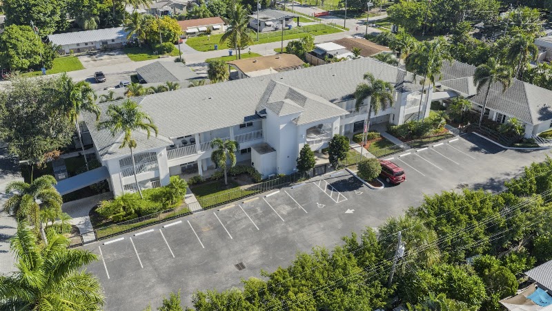 Banyan Place Lantana