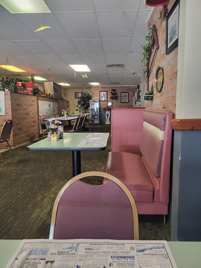 Brown's Olde Tyme Cafe photo 3