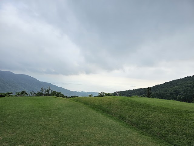 Iwakuni Century Golf Club - Photo 8