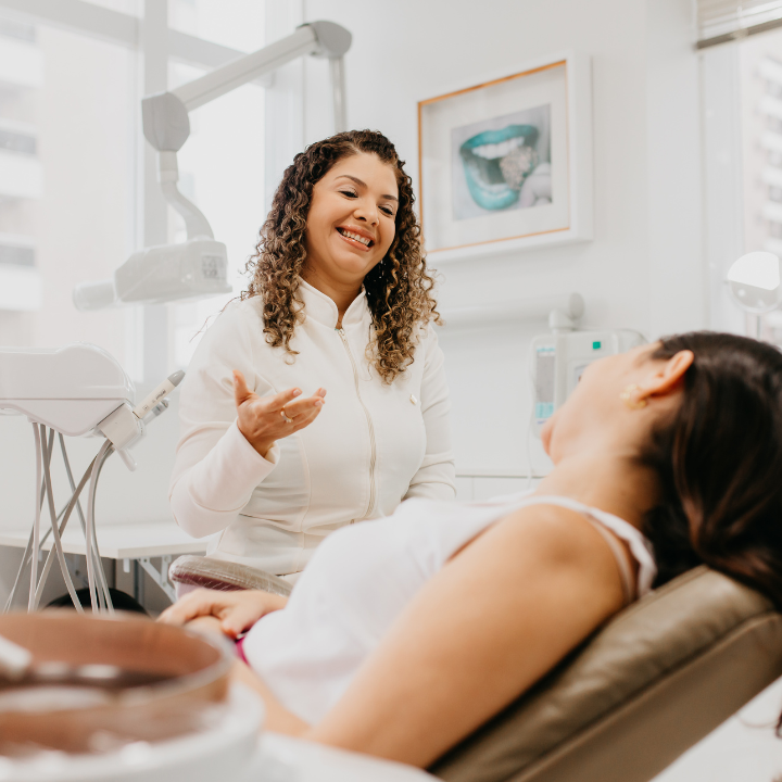 Dra Luciana Nobre - foto 2