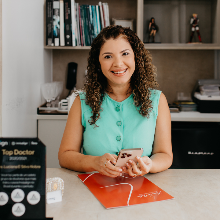 Dra Luciana Nobre - foto 3