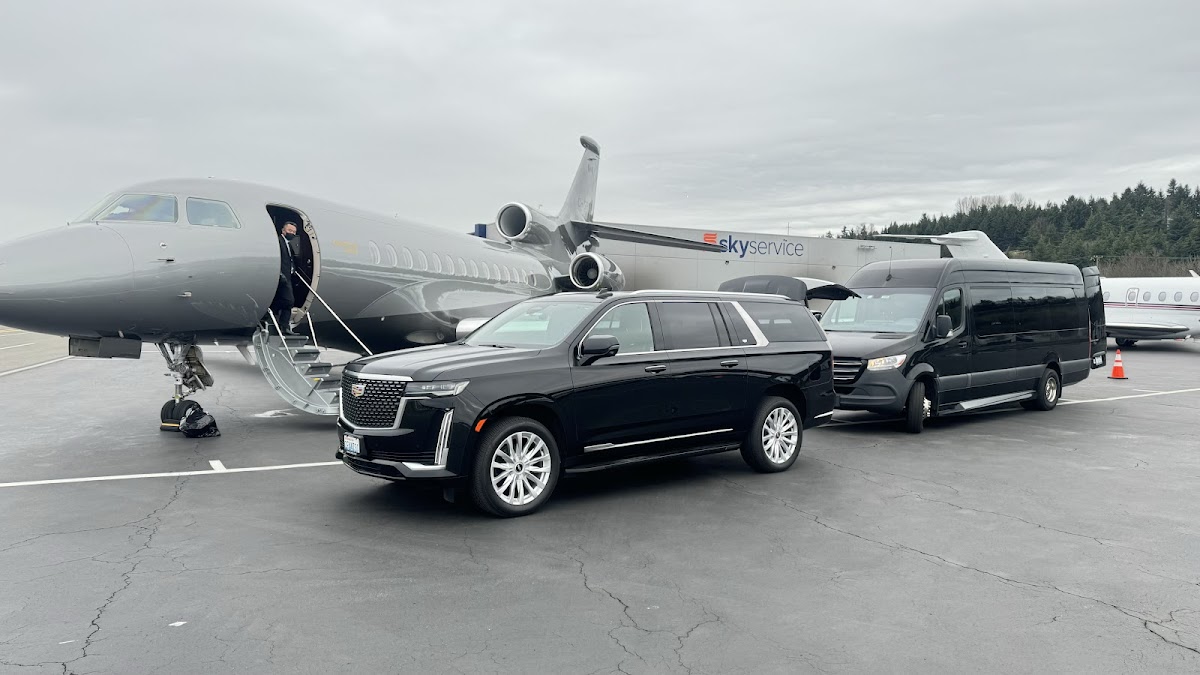 Pacific Northwest Limousine & Luxury Shuttle Service: Google Places image 5