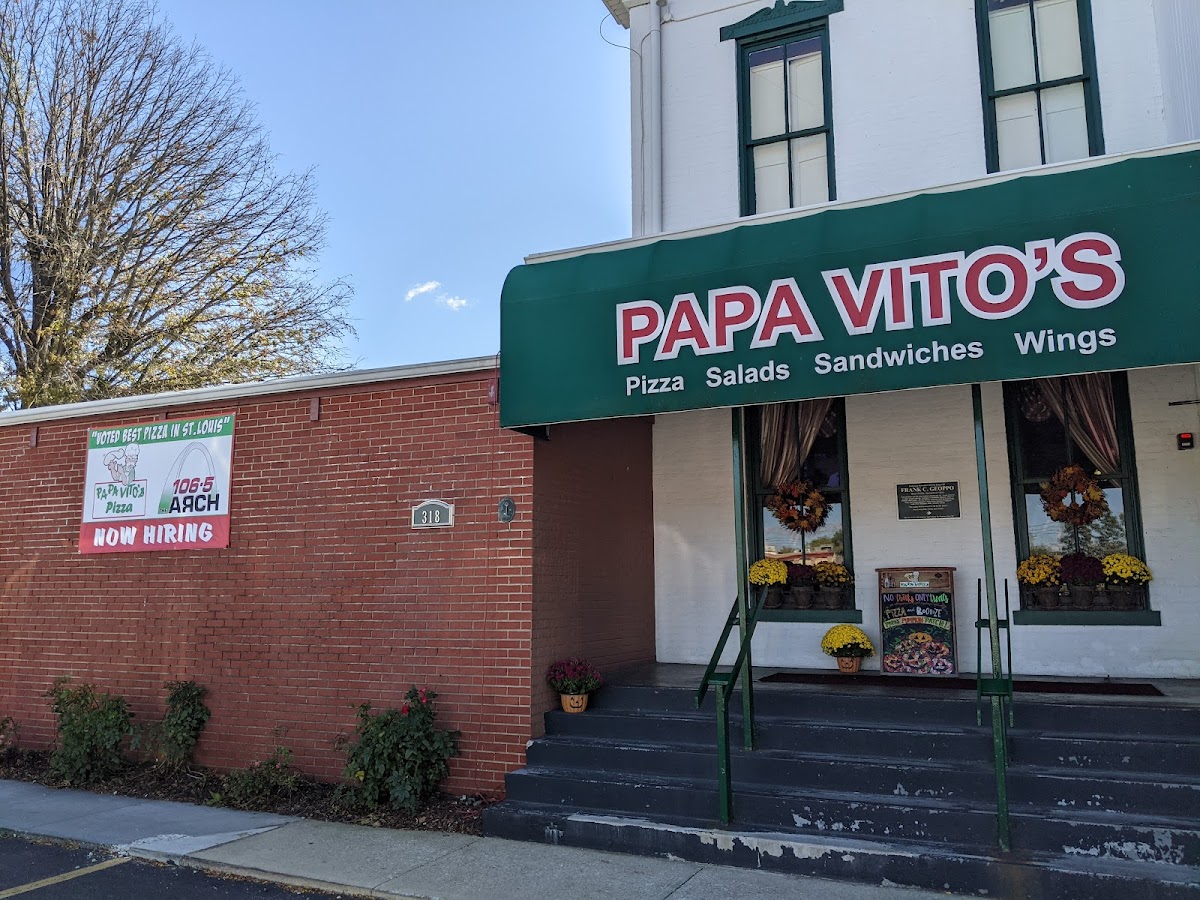 Papa Vito's Pizza Downtown photo 4