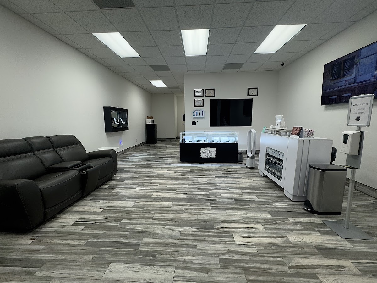 The Piercing Apothecary — tattoo studio near Edinburg