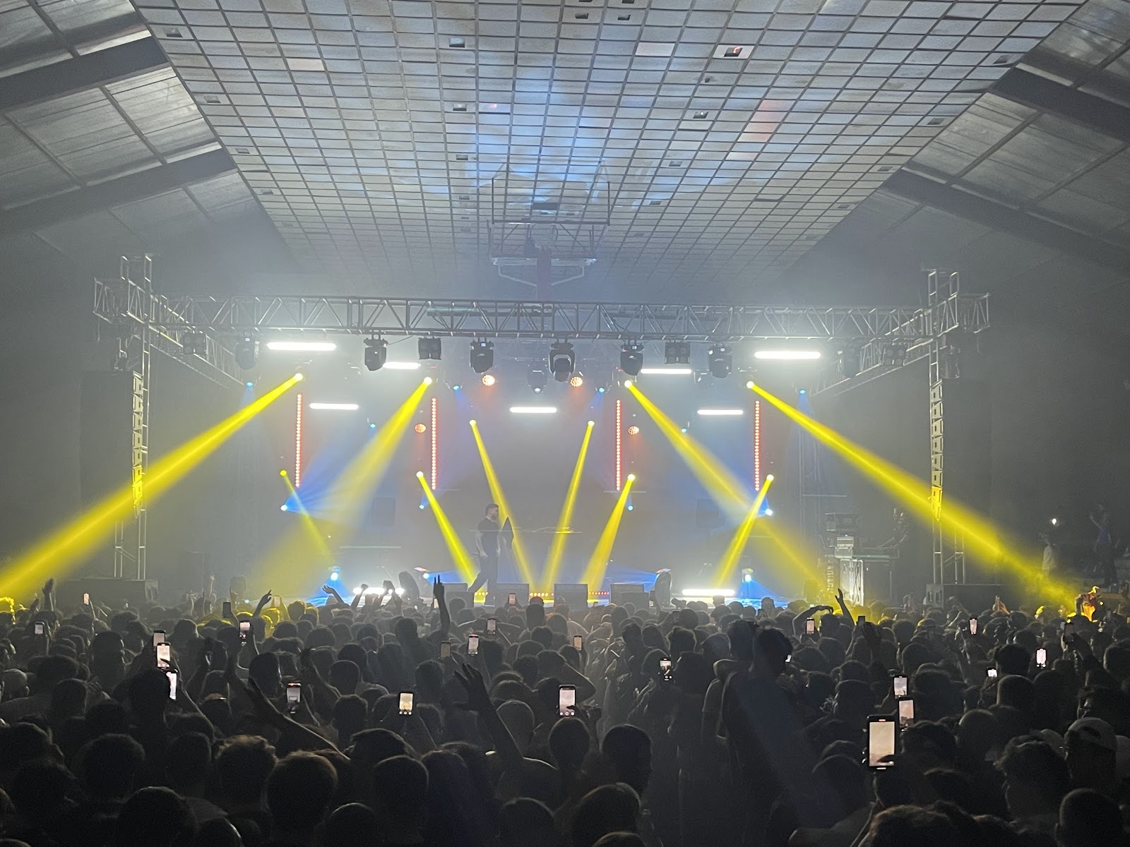 BACKLINE SES IŞIK SAHNE VE LED EKRAN SİSTEMLERİ mekanı