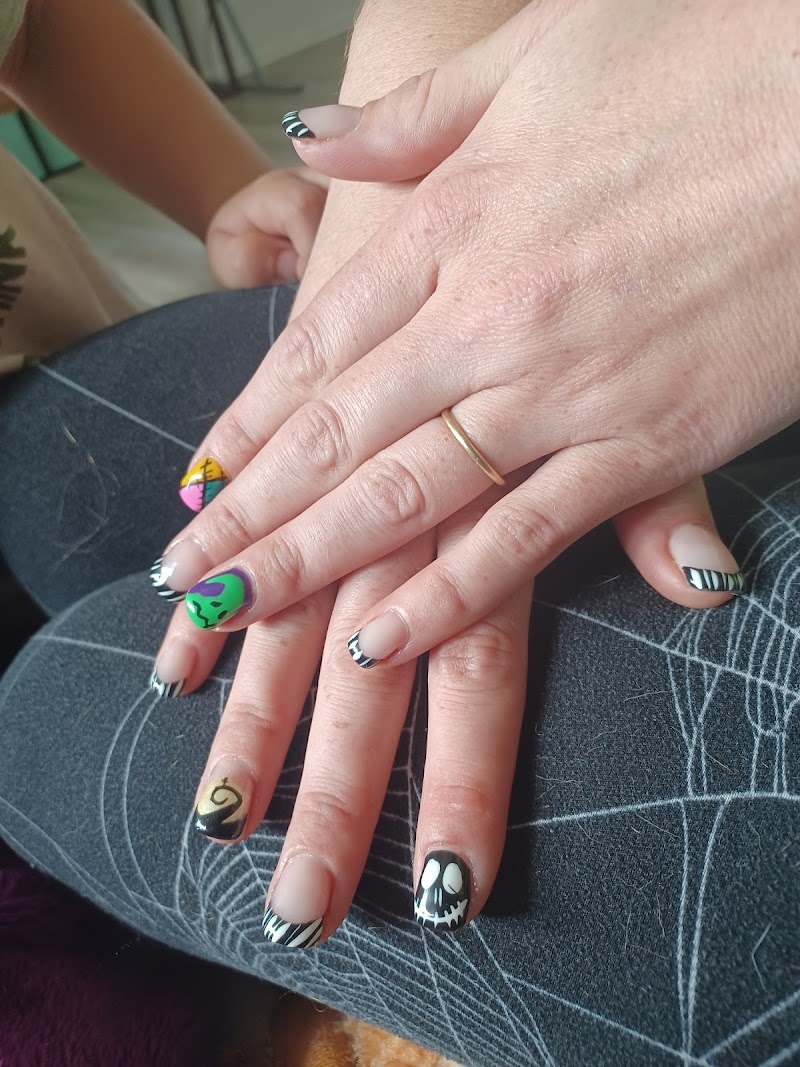 Nails by Jennie
