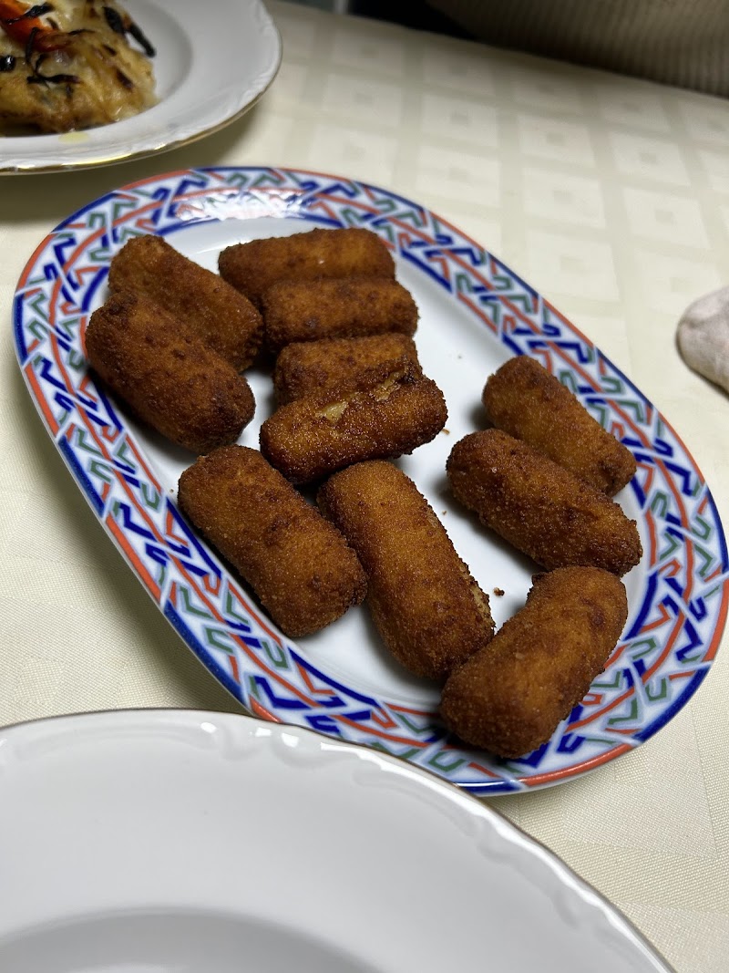 Aloia empanadaría - Empanadas de trigo e millo, empanadillas e comida para levar en Tui photo 4