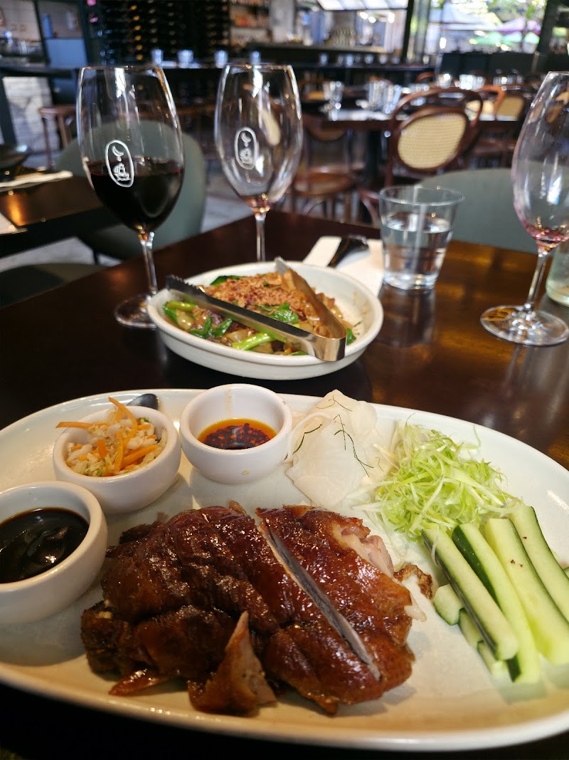 Emily Taylor Bar & Kitchen photo 2