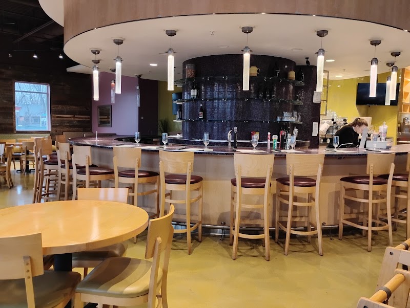 Peoples Organic Coffee & Wine Cafe photo 3