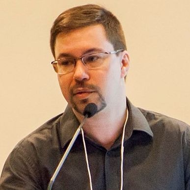 Dr. Egon Luiz Rodrigues Daxbacher