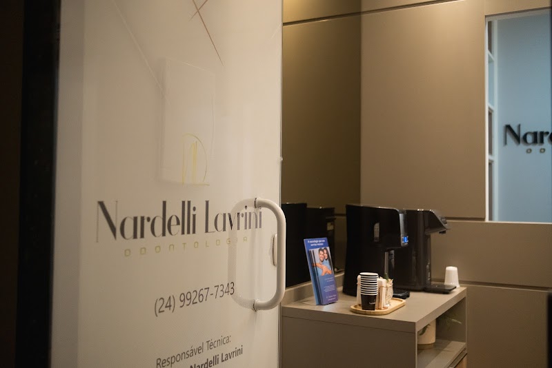 Nardelli Lavrini Odontologia | Implante dentário | Dentista em Resende-RJ - foto 5