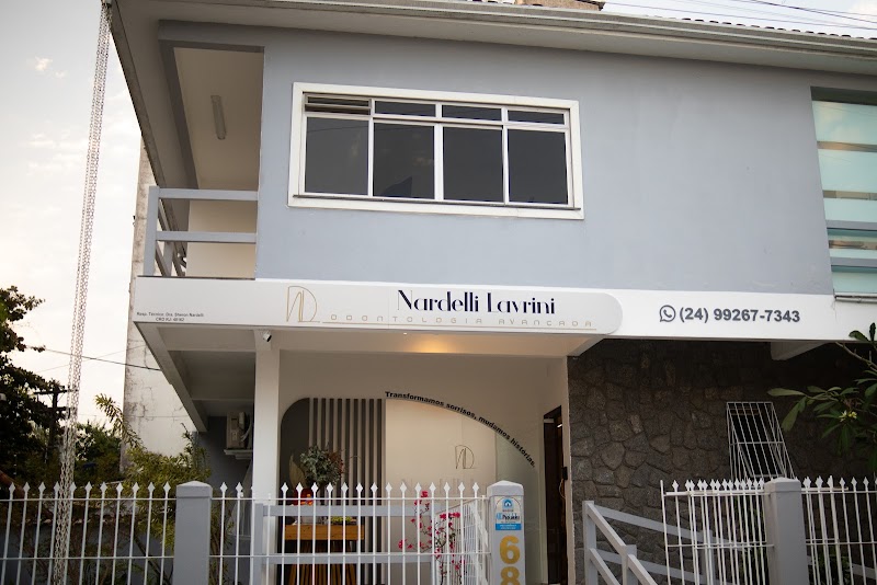Nardelli Lavrini Odontologia | Implante dentário | Dentista em Resende-RJ