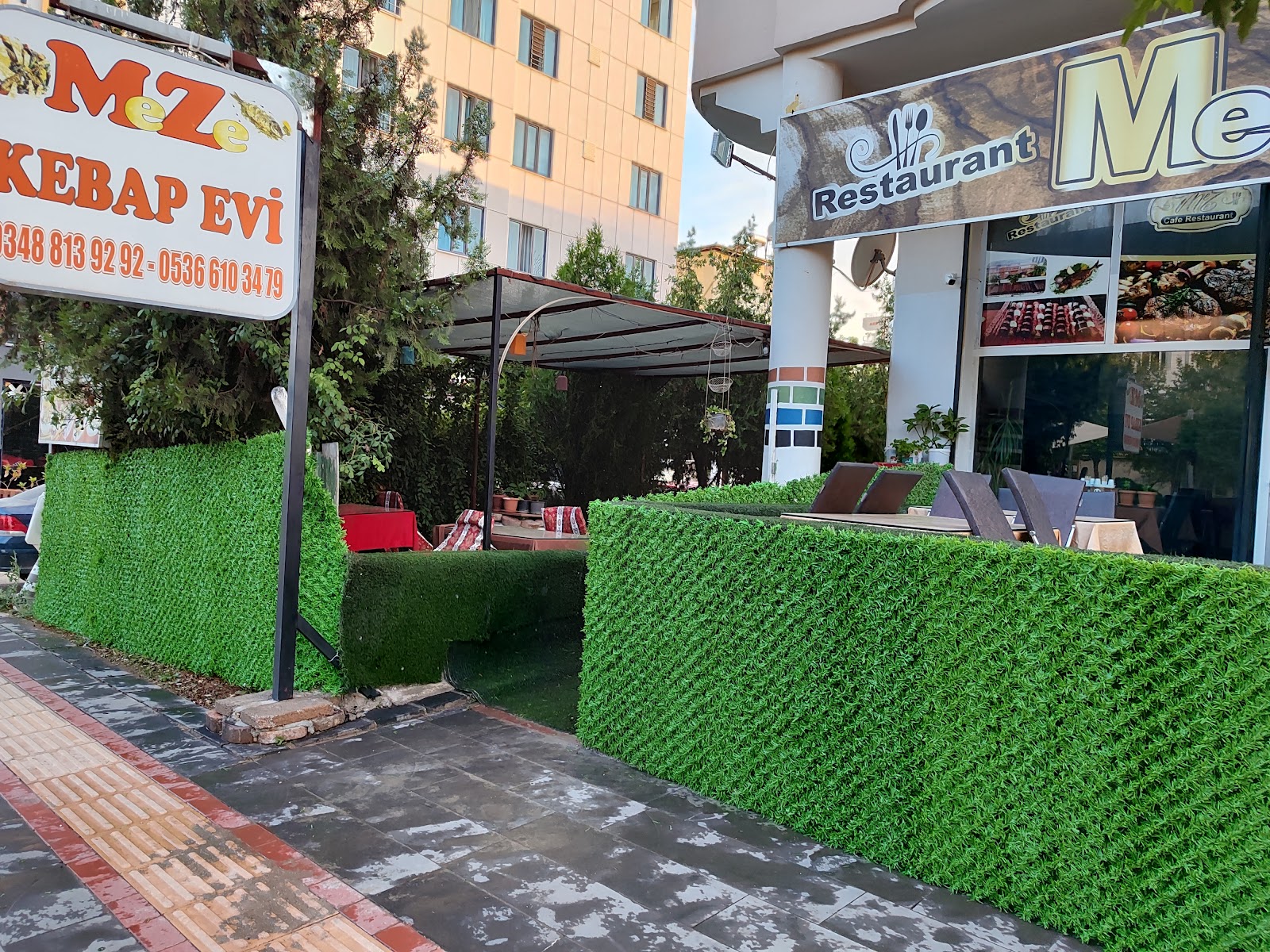 MeZe cafe restorant mekanı