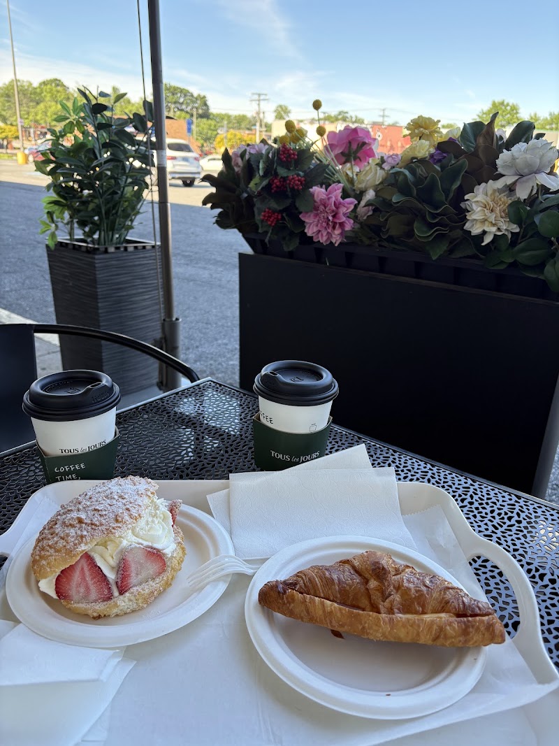 Tous les Jours Bakery & Cafe photo 3