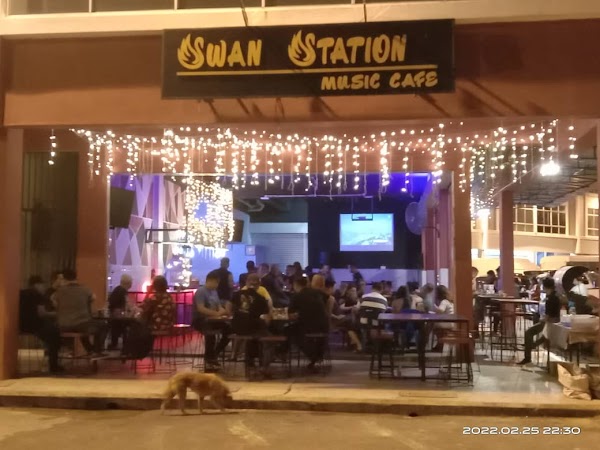 Swan Station Music Cafe - Photo 1