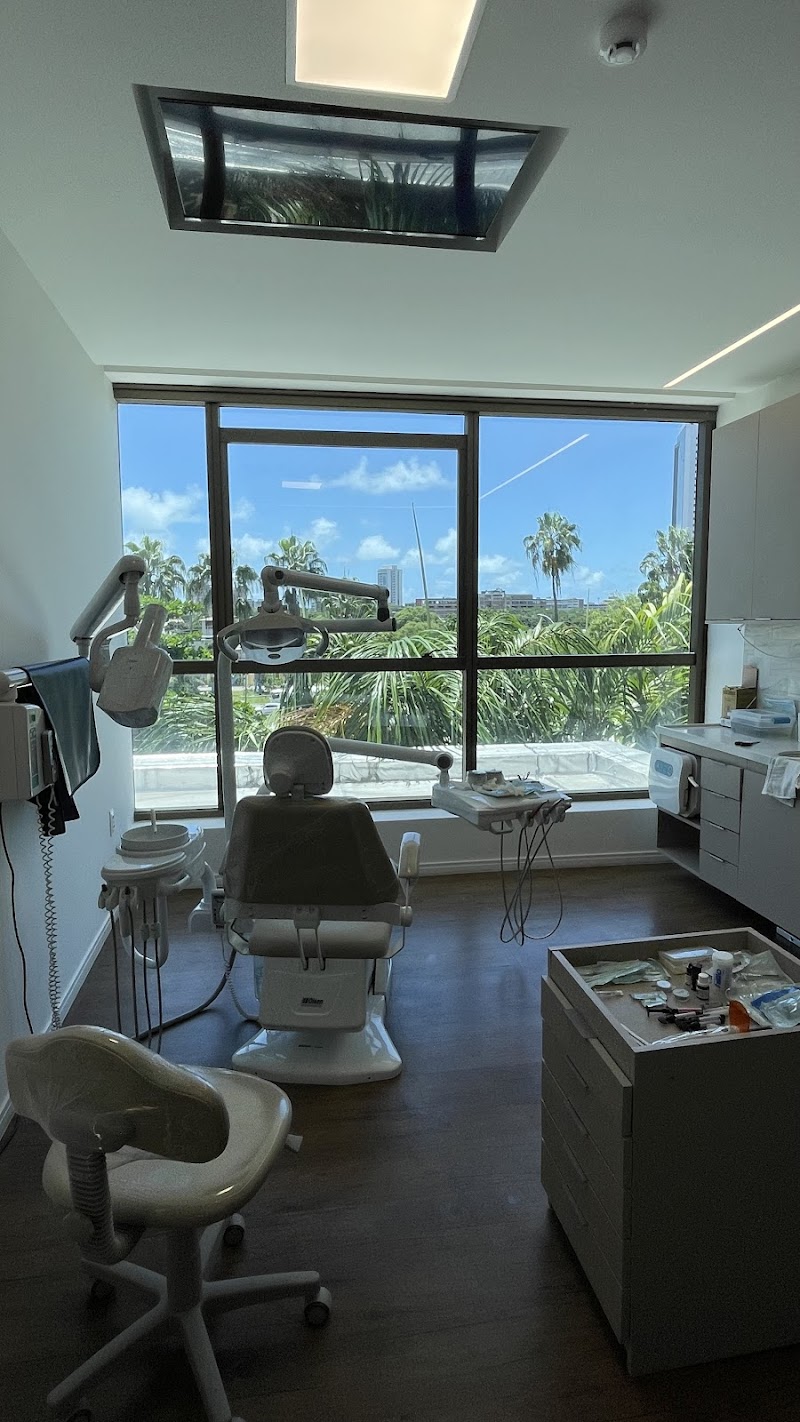 Dra. Ana Lira Endodontia (Tratamento de Canal) - foto 3