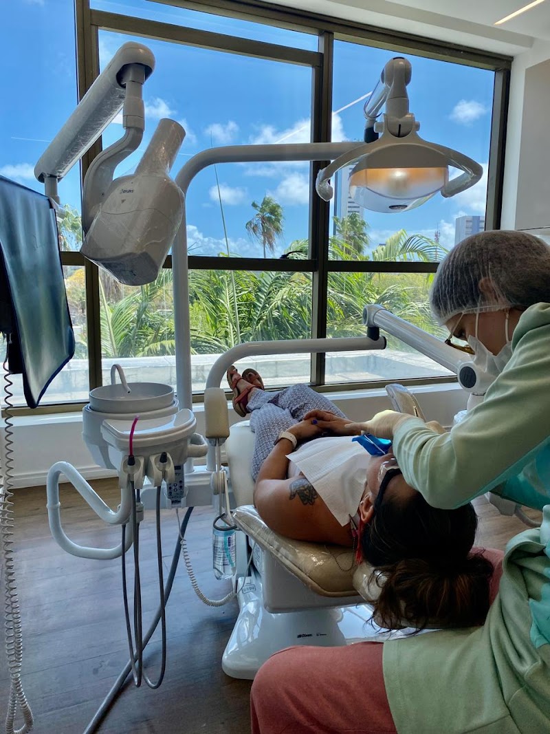 Dra. Ana Lira Endodontia (Tratamento de Canal) - foto 5