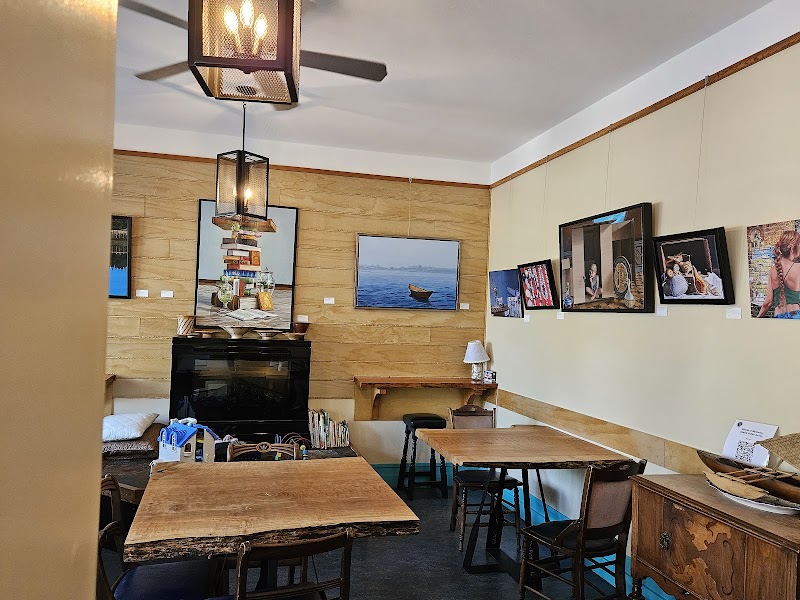 The Broken Paddle Coffee House photo 3