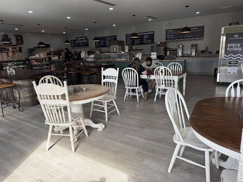 Floyd & Blackie's photo 4