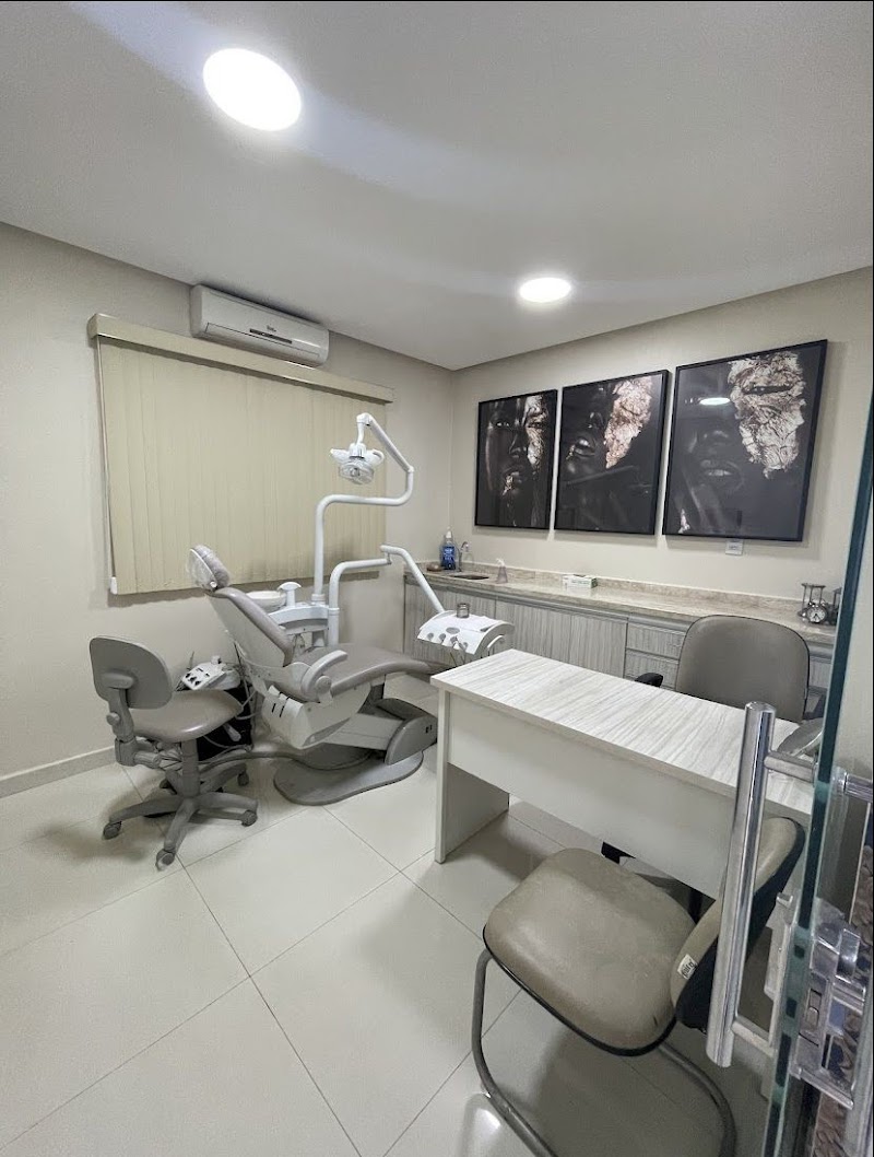 Dra. Juliele Almeida CRO-AM 8066