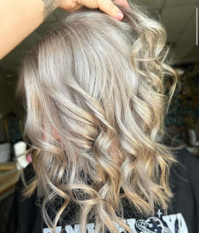 Southern Roots Salon