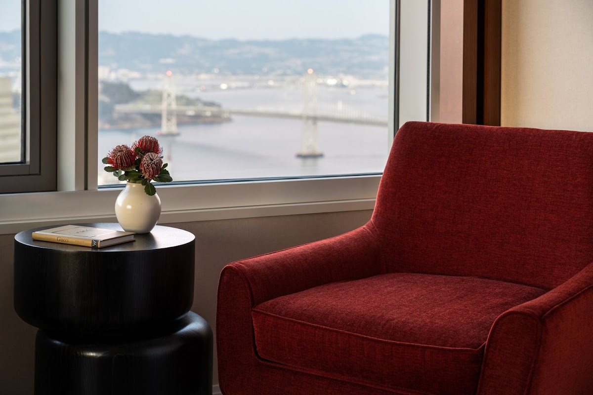 Four Seasons Hotel San Francisco at Embarcadero, dog-friendly hotel, photo 4