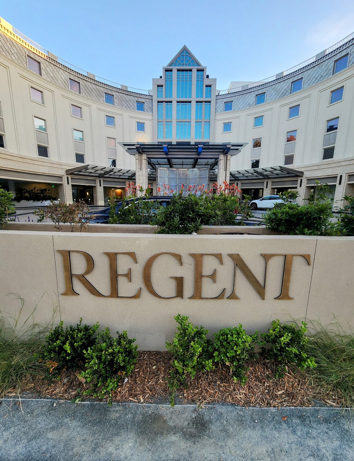 Regent Santa Monica Beach, dog-friendly hotel, photo 5