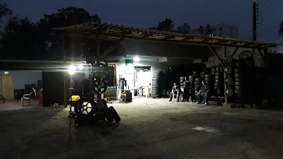 Foto de Platinum Pneus