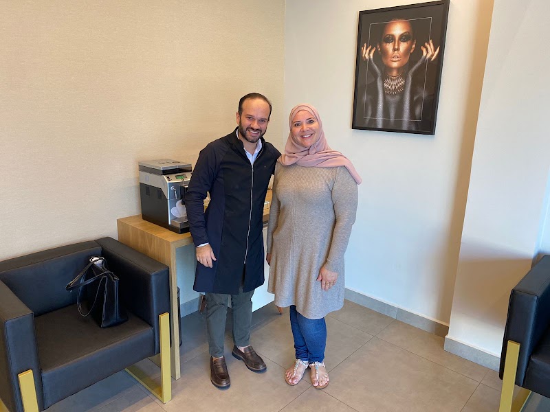 ESTHETIC IMPLANTES ODONTOLOGIA