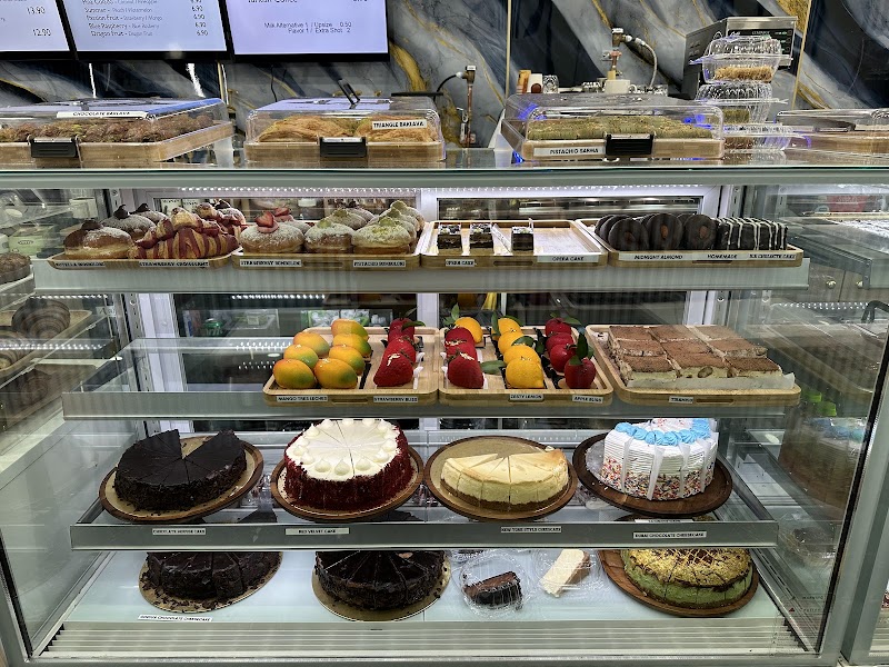 BLUESTREET DESSERT CAFE