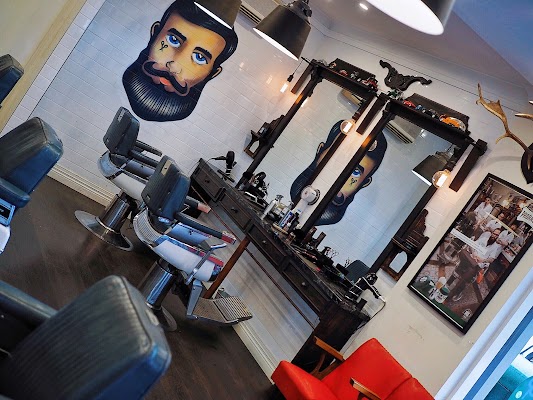 True Barbers Elwood photo 2