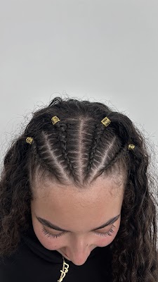 Gossip Curls photo 2