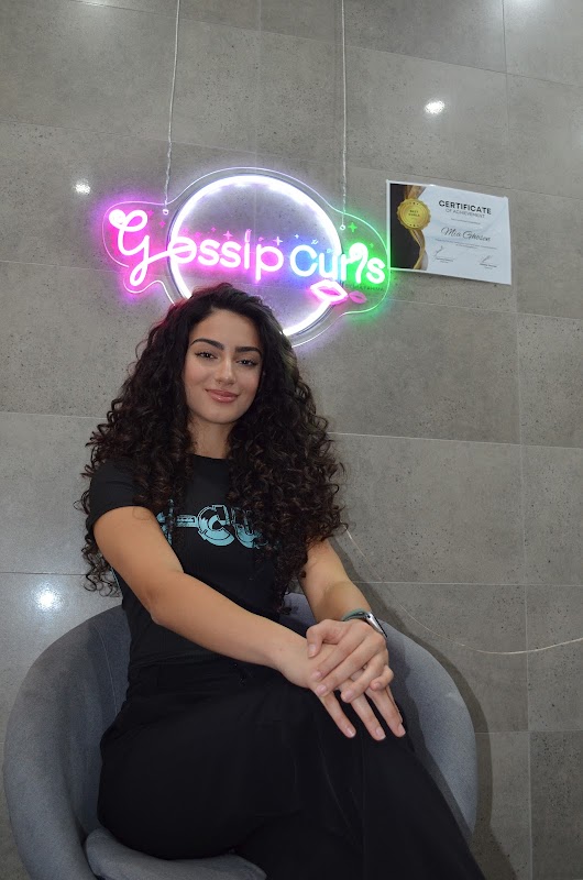 Gossip Curls photo 1