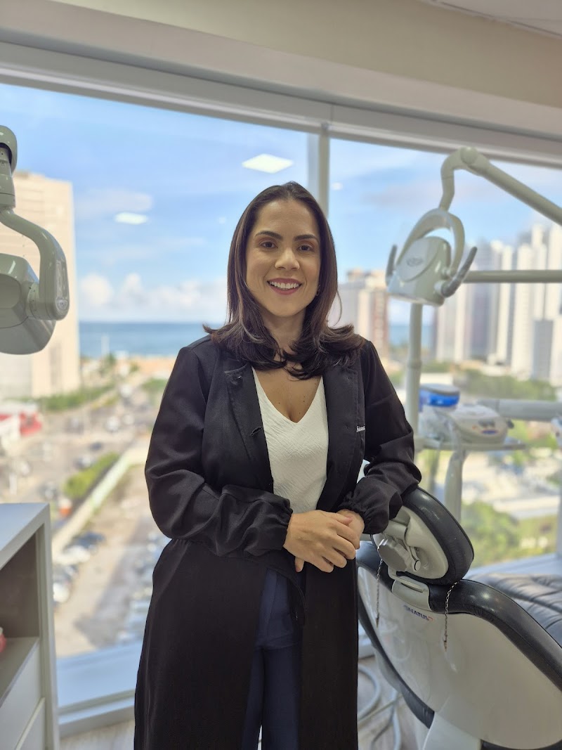 Dra Tathiana Góes - Ortodontia, clareamento, implantes - Recife - Boa Viagem - Pina