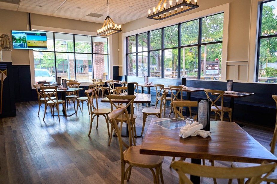 Belle Station Sports Bar & Grill