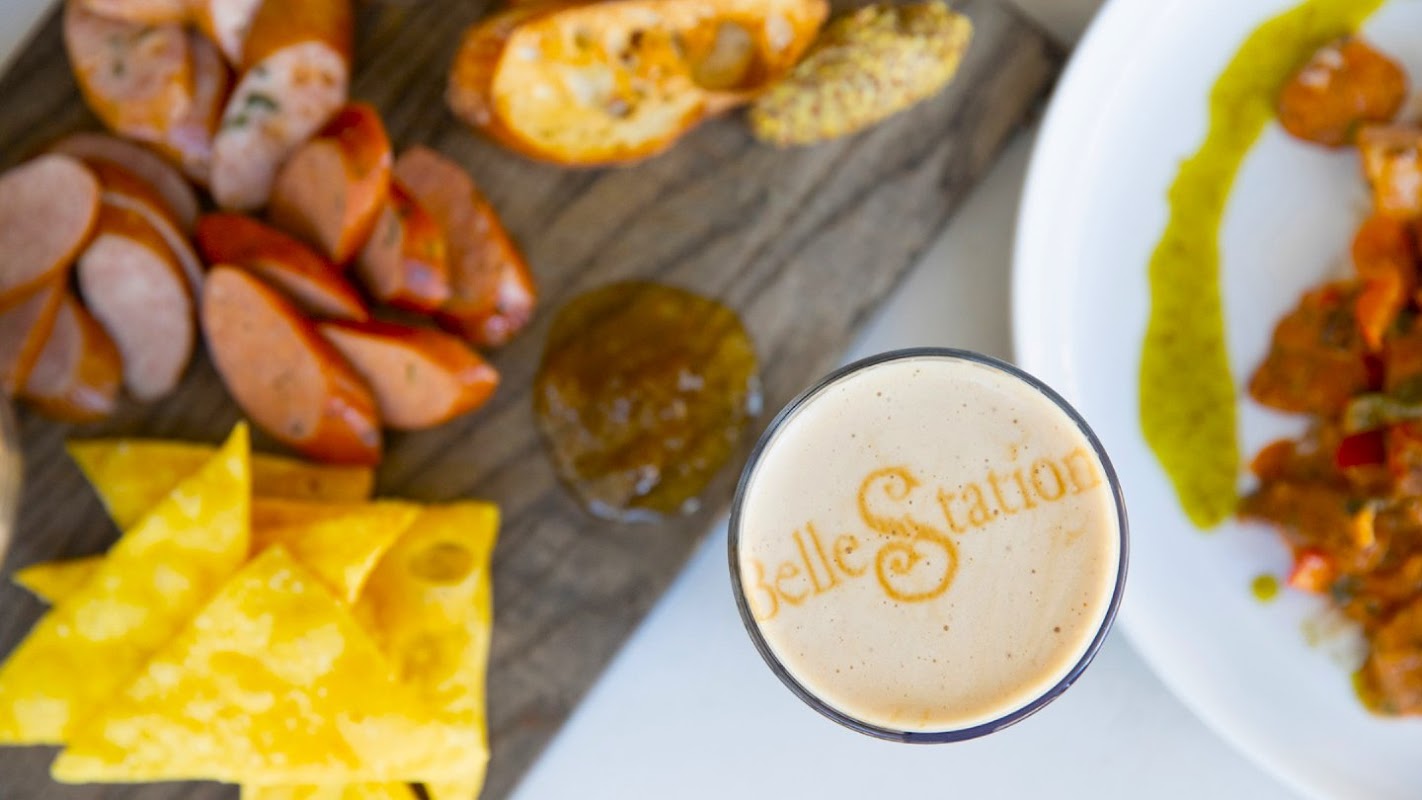 Belle Station Sports Bar & Grill photo 2