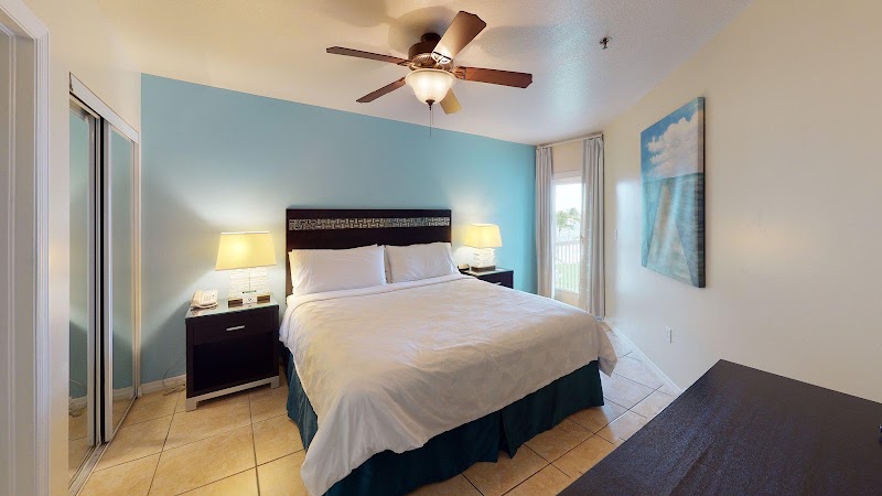 Holiday Inn Grand Cayman photo 2