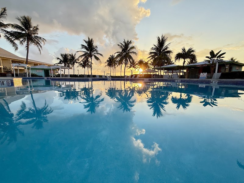 Holiday Inn Grand Cayman photo 3