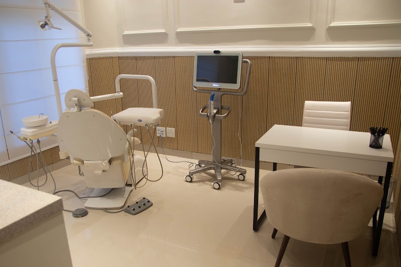 Clínica Dental Care de Especialidades odontológicas